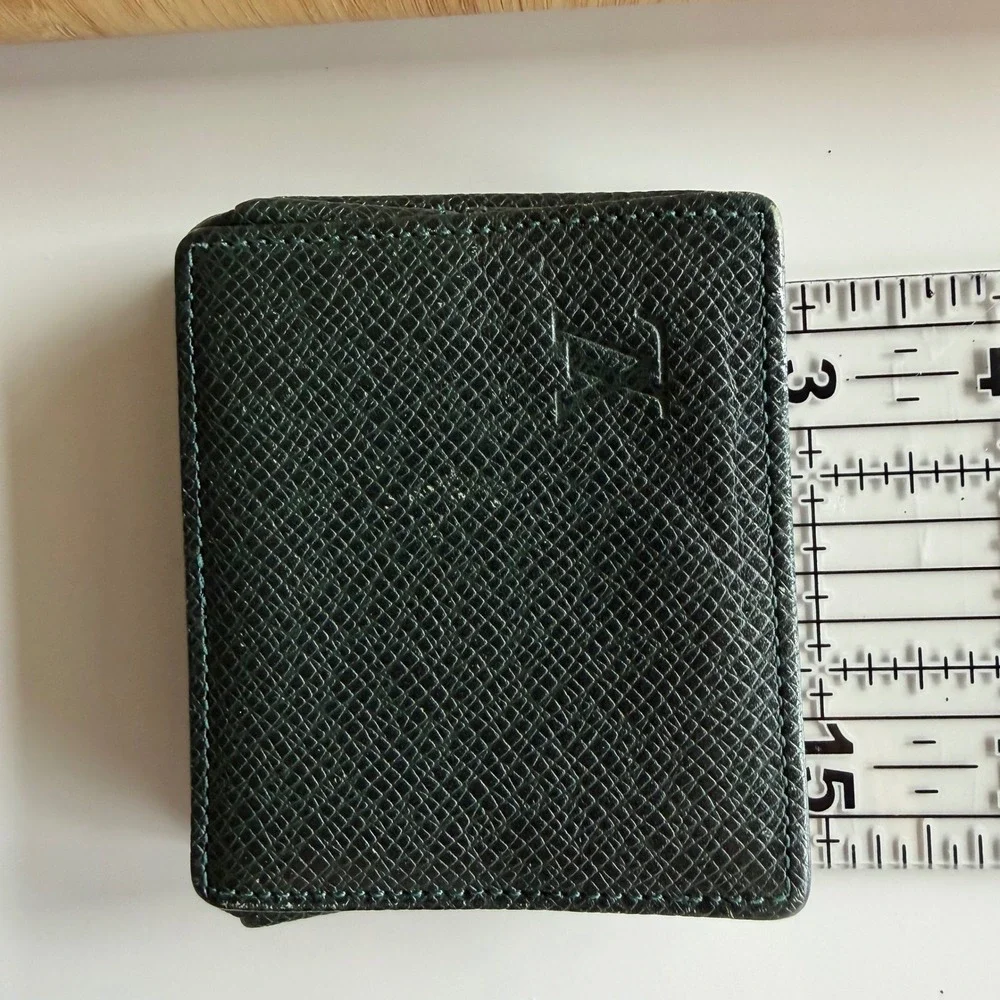 Louis Vuitton Vintage Green Taiga Leather Coin Purse Square Wallet OS